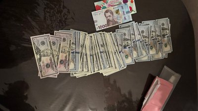 Відбирав бойові доплати у солдатів: на Одещині викрили посадовця військової частини — ДБР Відбирав бойові доплати у солдатів: на Одещині викрили посадовця військової частини — ДБР