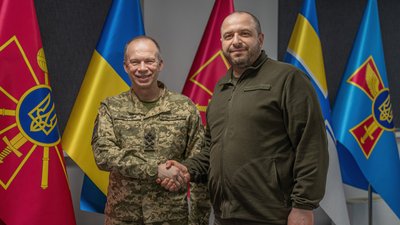 Умєров провів першу нараду із новопризначеним головкомом ЗСУ Сирським і обговорив план дій Сил оборони на цей рік