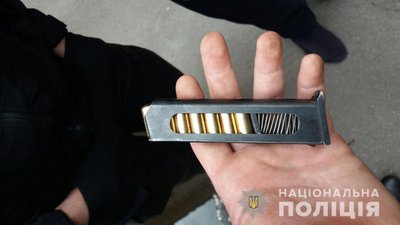 У Дніпрі 15-річний хлопець стріляв з вікна багатоповерхівки й транслював це в Instagram
