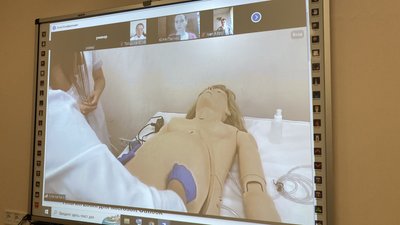 У медуніверситеті Харкова організували змішане навчання - практика студентів 6 курсу