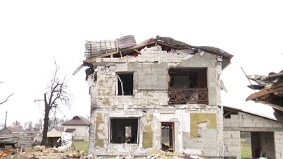 У Малинській громаді на Житомирщині обстежують всі пошкоджені будівлі внаслідок обстрілів У Малинській громаді на Житомирщині обстежують всі пошкоджені будівлі внаслідок обстрілів