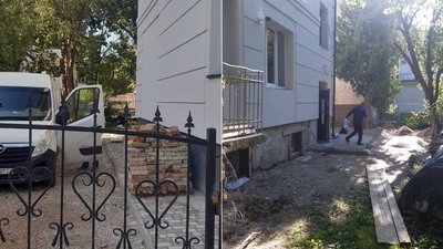 Комісія ДАБК знову не змогла перевірити незаконну добудову, яку звели у центрі Франківська Комісія ДАБК знову не змогла перевірити незаконну добудову, яку звели у центрі Франківська