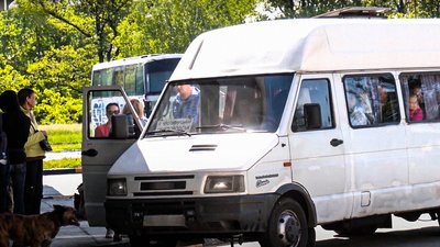 автобус рейсовий