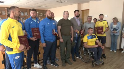 нагородження паралімпійців в Черкасах нагородження паралімпійців в Черкасах