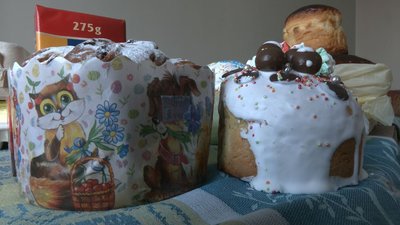 У Луцьку волонтери збирають пасхальні страви для військових в зоні ООС У Луцьку волонтери збирають пасхальні страви для військових в зоні ООС