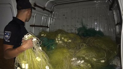 Поліцейські Херсонщини попередили браконьєрський вилов на 150 тисяч гривень Поліцейські Херсонщини попередили браконьєрський вилов на 150 тисяч гривень