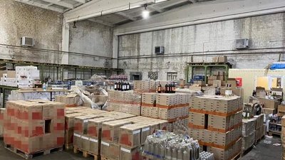 Правоохоронці Черкащини виявили фальсифікований алкоголь Правоохоронці Черкащини виявили фальсифікований алкоголь