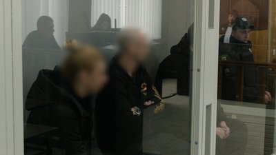 Підозрювані під час судового засідання у Чернігові Підозрювані під час судового засідання у Чернігові