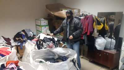 Від 10 до 50 кілограмів вживаного одягу щодня. Соціальний центр у Вінниці шукає більше приміщення Від 10 до 50 кілограмів вживаного одягу щодня. Соціальний центр у Вінниці шукає більше приміщення