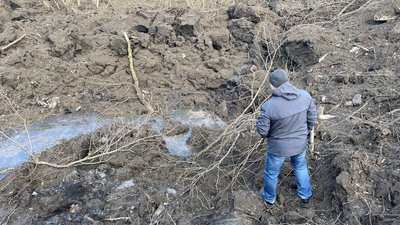 Одна з чотирьох російських ракет, якою РФ вдарила по Харкову 29 грудня, влучила в болото