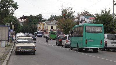 У Бердичеві на Житомирщині підняли вартість проїзду в маршрутках з 5 до 8 гривень У Бердичеві на Житомирщині підняли вартість проїзду в маршрутках з 5 до 8 гривень
