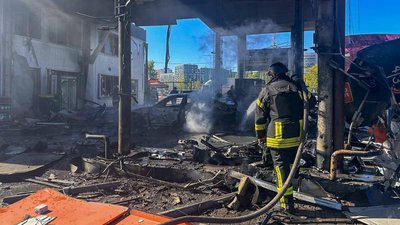 У Києві через падіння безпілотника на АЗС постраждали четверо людей: виникли пожежі