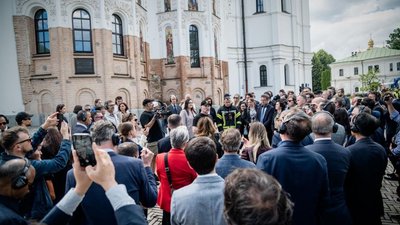 Дипломати відвідали Києво-Печерську лавру