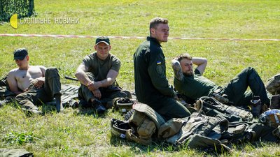 Берет з відзнакою — взірець відваги. Як бійці Нацгвардії кваліфікаційні іспити складали Берет з відзнакою — взірець відваги. Як бійці Нацгвардії кваліфікаційні іспити складали