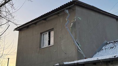 "Ми знайшли уламок прямо в стіні": наслідки атаки армії РФ по Запоріжжю "Ми знайшли уламок прямо в стіні": наслідки атаки армії РФ по Запоріжжю