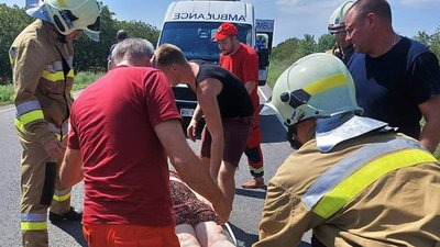 На Миколаївщині сталася ДТП. Рятувальники деблокували пасажирку На Миколаївщині сталася ДТП. Рятувальники деблокували пасажирку