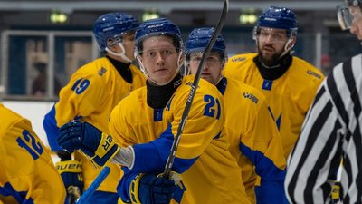 Олексій Ворона, хокеїст національної збірної України