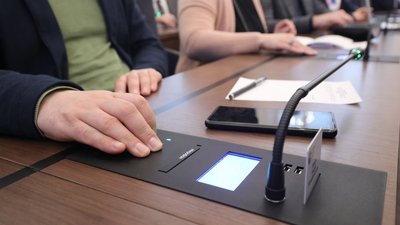 Депутати Львівської міської ради ухвалили заяву щодо визнання Росією так званих "Л/ДНР"