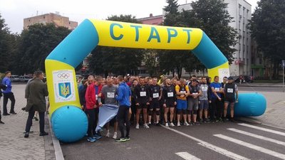 "Шаную воїнів, біжу за героїв України" — у місті на Рівненщині анонсували патріотичний забіг