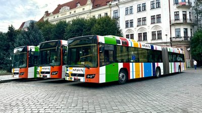 Автобуси, які передали у Чернівці з Люксембурга