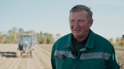 Затримуються жнива: у селі Лукашівка, яке було під окупацією, зібрали лише 30% врожаю Затримуються жнива: у селі Лукашівка, яке було під окупацією, зібрали лише 30% врожаю
