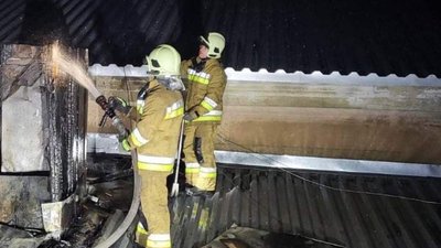 У Миколаєві виникла пожежа на даху будинку культури У Миколаєві виникла пожежа на даху будинку культури