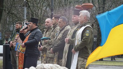 Молебень в Каштановому сквері 