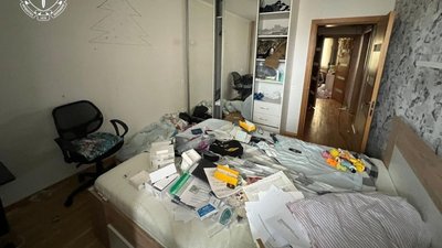 Обшук у помешканні підозрюваного