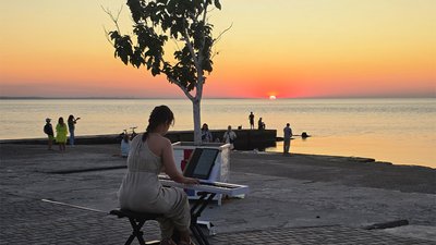 Ланжерон, піаніно, музика, світанок, Чорне море, пляж