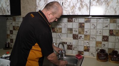 Жителі одного з селищ на Миколаївщині вимушені користуватися технічною водою. В чому причина Жителі одного з селищ на Миколаївщині вимушені користуватися технічною водою. В чому причина