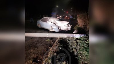 На Прикарпатті за добу два водії врізалися в електроопори На Прикарпатті за добу два водії врізалися в електроопори