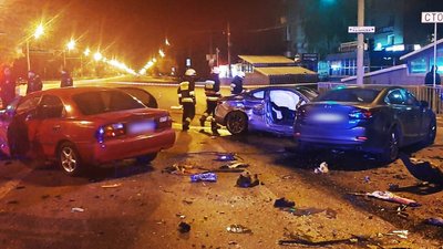 У Дніпрі через ДТП за участю п’яти автомобілів загинула людина, ще двоє травмувалися
