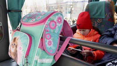 З дитячих будинків Дніпропетровщини евакуювали більше півтори тисячі дітей