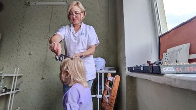 Медогляд перед першим класом у Луцьку пройшли 60% дітей. Чи є черги