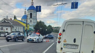Перехресті вулиць Соборної та Велика Пермська у Кропивницькому