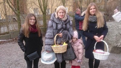 Великдень в умовах карантину: як святкують наші земляки за кордоном