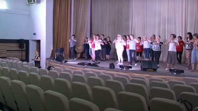 Танцюють всі: на черкащині люди поважного віку вивчають танці Танцюють всі: на черкащині люди поважного віку вивчають танці