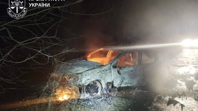 Російський БпЛА атакував цивільне авто у селі Верхнє Піщане: хлопець та дівчина поранені