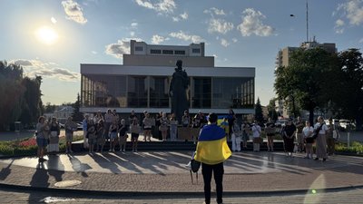 У Луцьку — мирна акція проти відставки Федорова з посади міністра оборони