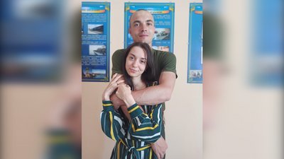 "Знаю, що він живий". Бахмутянка вже рік чекає свого нареченого з російського полону "Знаю, що він живий". Бахмутянка вже рік чекає свого нареченого з російського полону