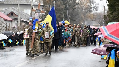 На Одещині простилися з морпіхом, який загинув у боях під Мар'їнкою