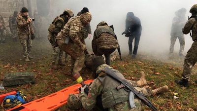 На Тернопільщині проводять військово-медичний вишкіл На Тернопільщині проводять військово-медичний вишкіл