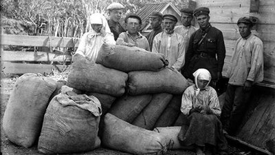 "Режим розумів, що суспільство не змирилося". Експерт розповів про витоки Голодомору "Режим розумів, що суспільство не змирилося". Експерт розповів про витоки Голодомору