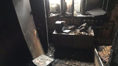 В Ужгороді вчетверте за два тижні горів той самий будинок В Ужгороді вчетверте за два тижні горів той самий будинок