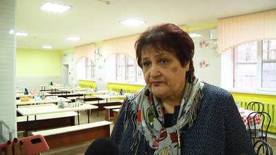 У Житомирській школі №28 учнів годують за новим меню У Житомирській школі №28 учнів годують за новим меню