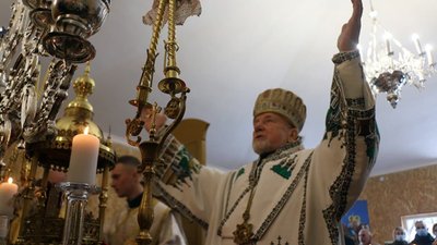 У Рівному освятили капличку на території військової частини Нацгвардії У Рівному освятили капличку на території військової частини Нацгвардії