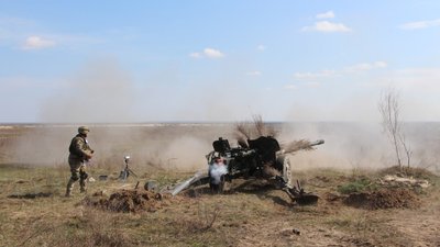 На полігоні біля Рівного ЗСУ вперше випробовує чеські постріли до гармати "Рапіра"