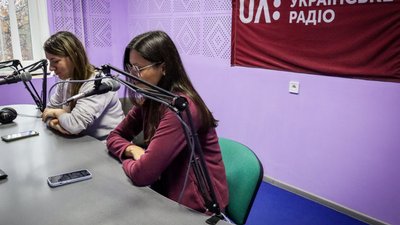 "Що я можу зробити для тебе": дружини військовослужбовців розповіли про роботу груп підтримки на Дніпропетровщині "Що я можу зробити для тебе": дружини військовослужбовців розповіли про роботу груп підтримки на Дніпропетровщині