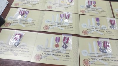 Військові з Хмельниччини отримали медалі від Міністерства оборони