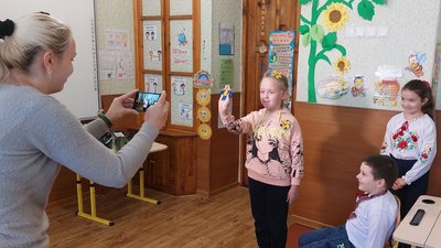 Челендж “100 питань захиснику”. Що питають діти Сумщини у військових